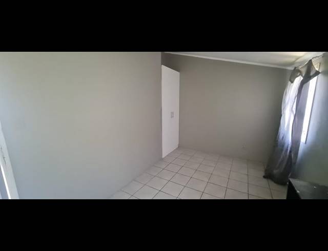 2 BEDROOM HOUSE FOR SALE IN STANMORE